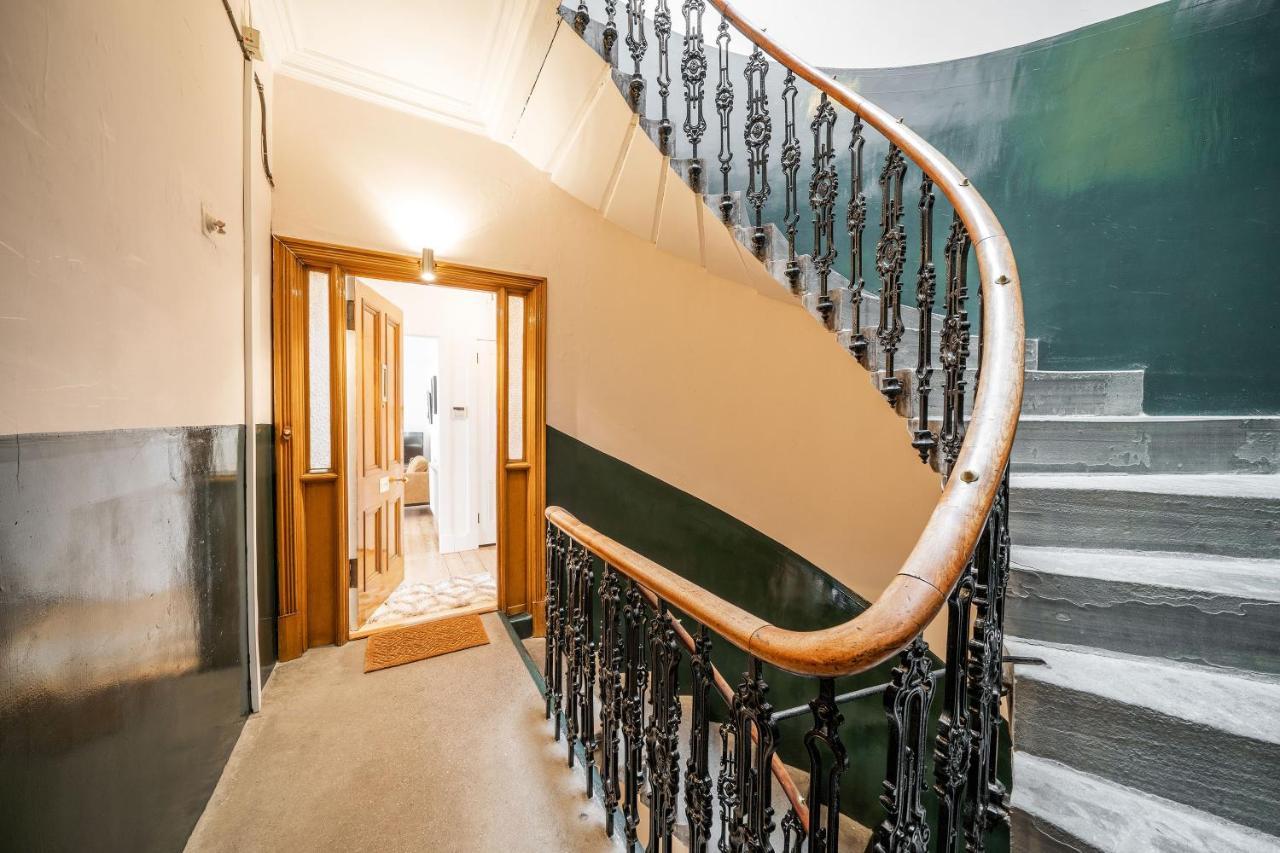 Jane'S Place - Chic 2 Bed Apartment Dundee Luaran gambar